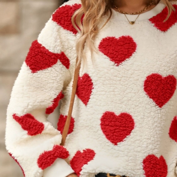 Fuzzy Affection Heart Sweatshirt - Red - Picture 2 of 4